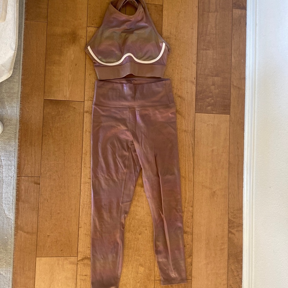 Fabletics leggings with matching sports bra. Worn once for a photo shoot